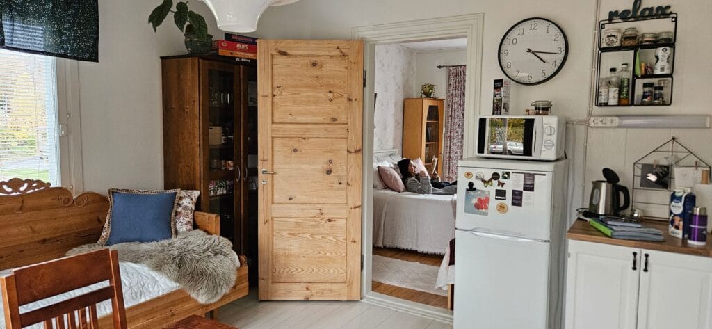 Huoneistomajoitus Unelma Mäntyharju - tunnelmallinen ja tilava keittiö