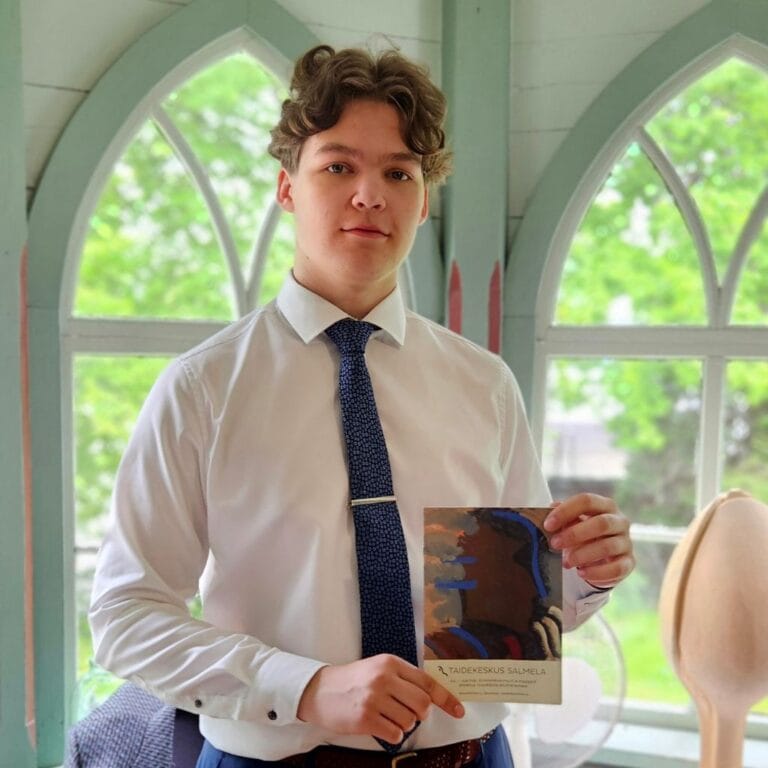 Taidekeskus Salmela-Nuoret kesätyöntekijät